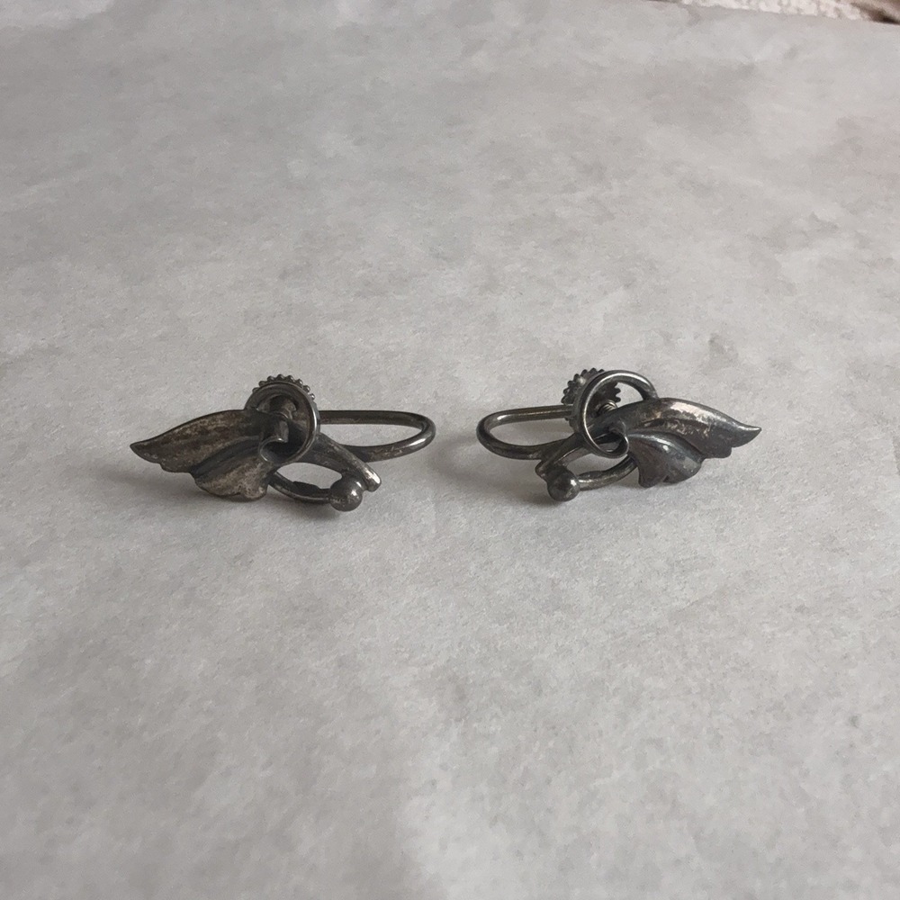 VTG John L Denmark Sterling Silver Leaf Screw Back Dangle Earrings Modernist